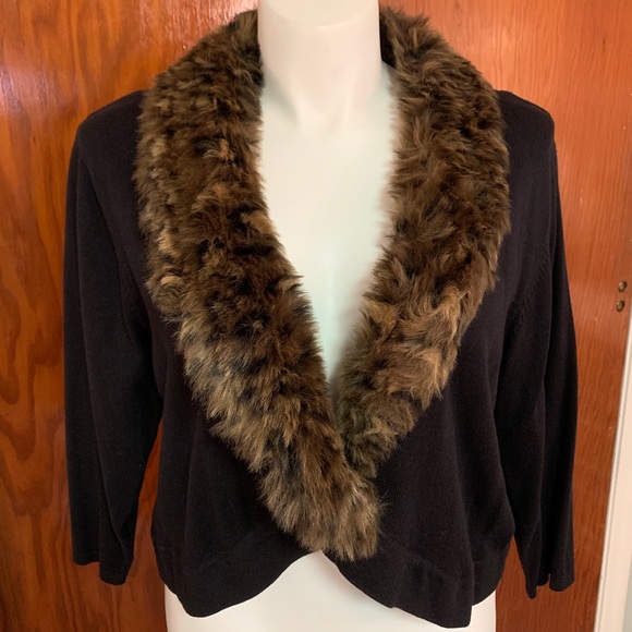 ‼️SOLD‼️Faux Fur Trim Sweater Jacket By Torrid - Picture 3 of 7